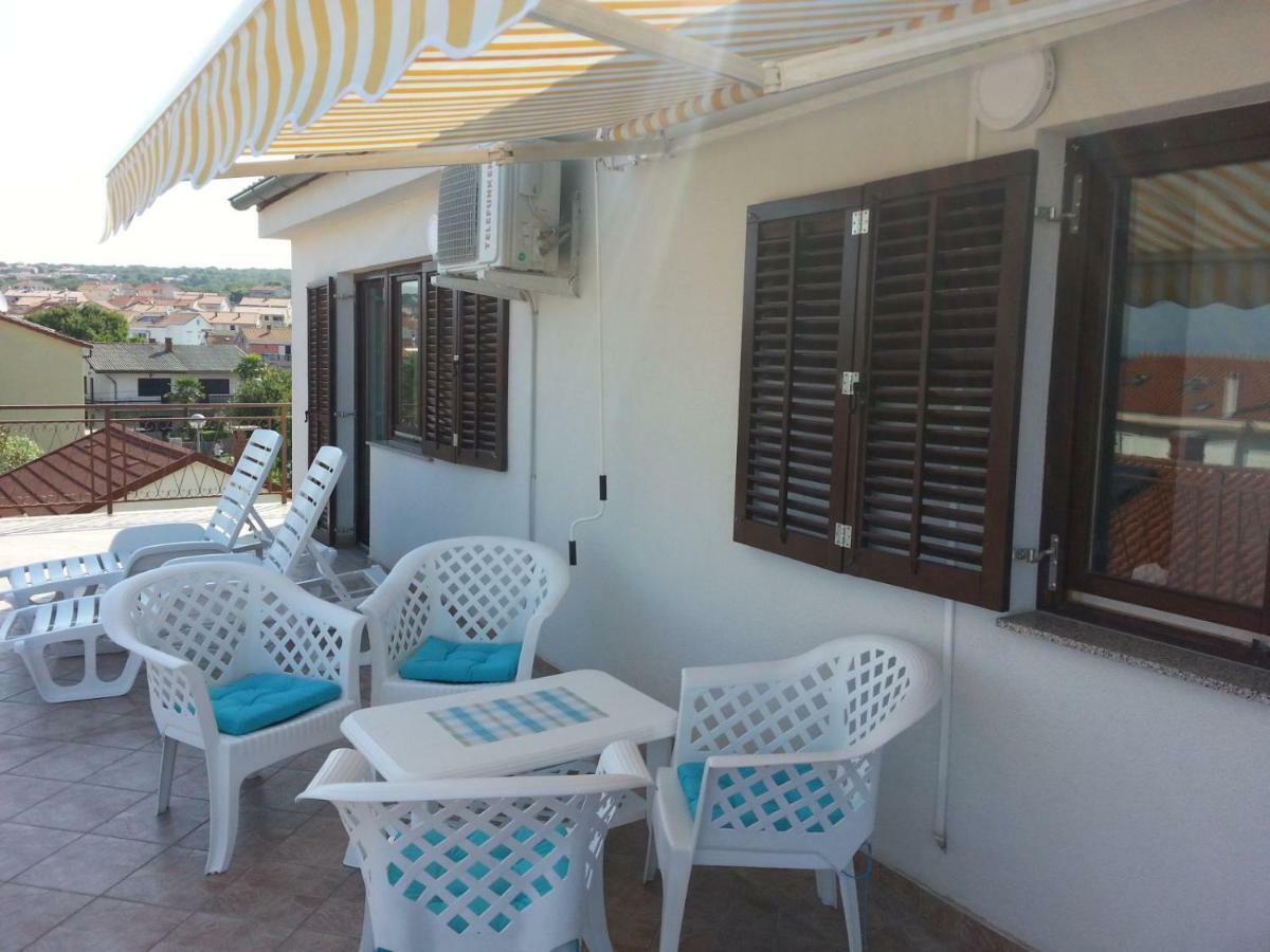 Apartments Kamelija Малинска Екстериор снимка