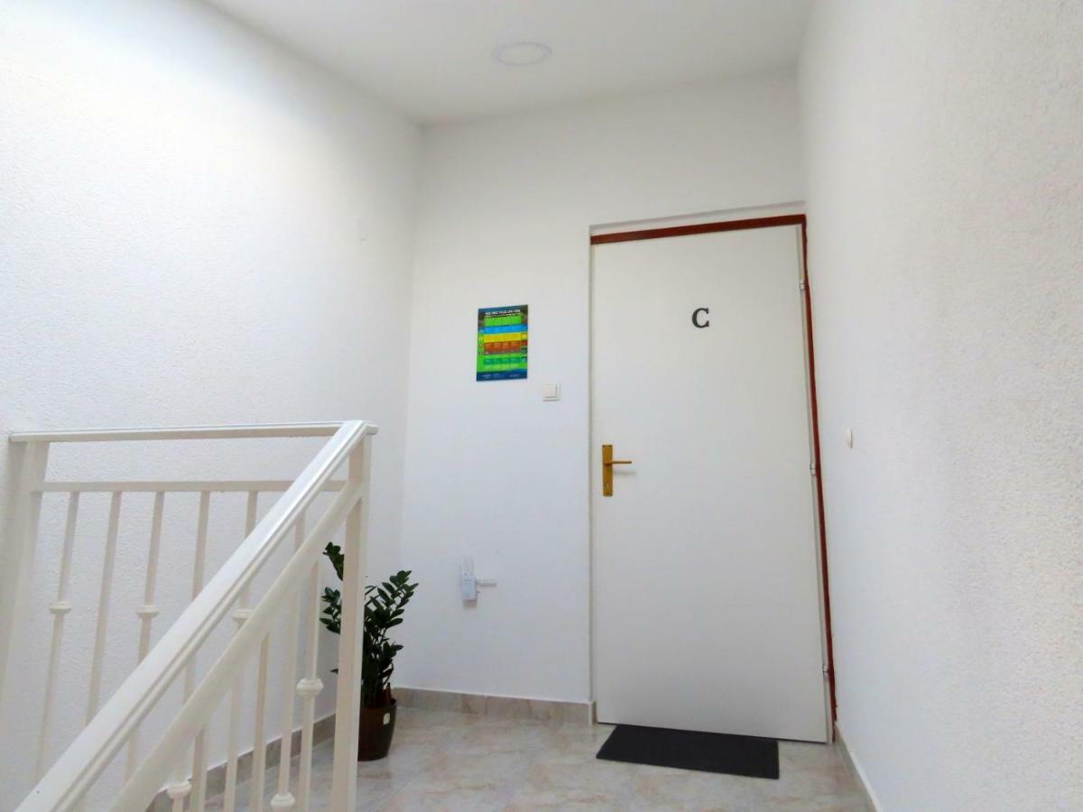 Apartments Kamelija Малинска Екстериор снимка