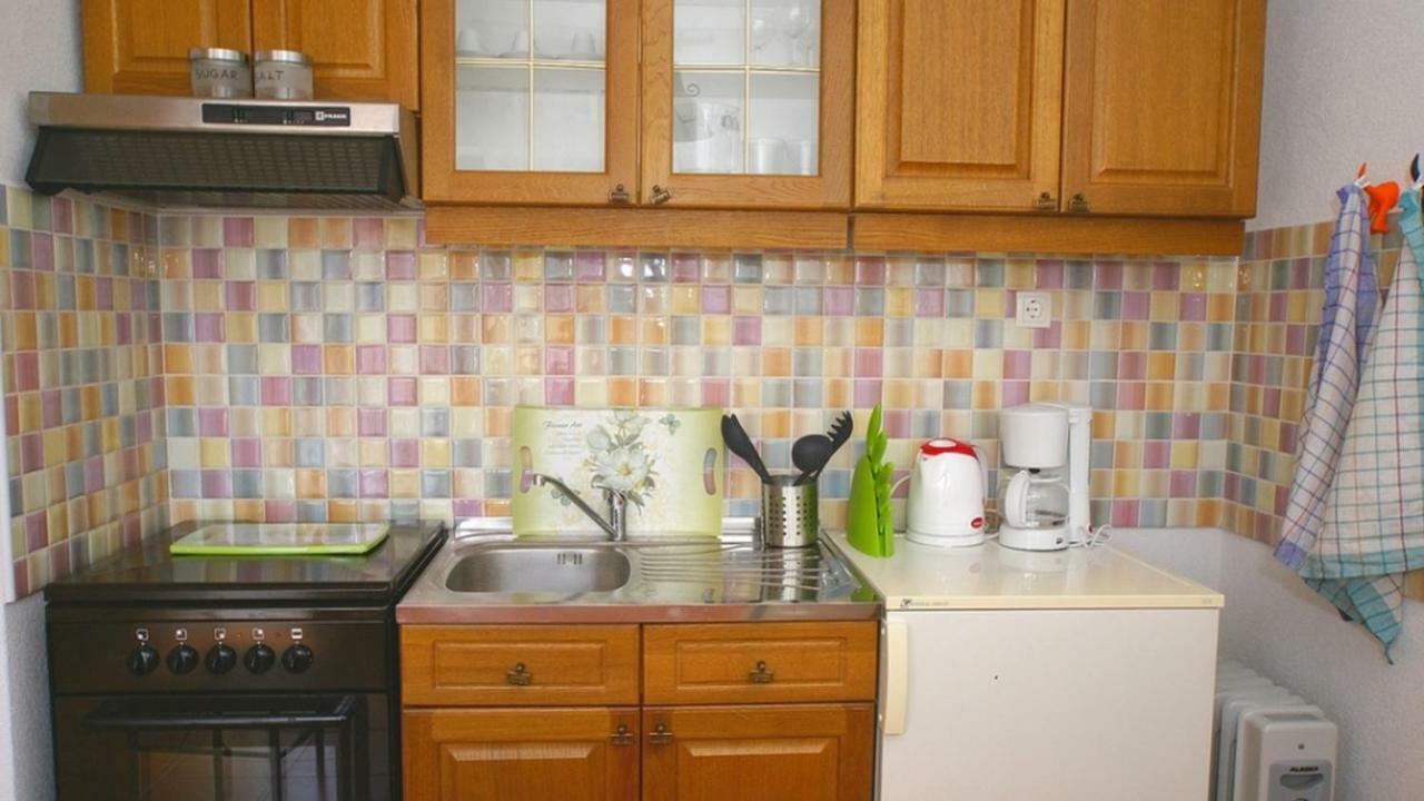 Apartments Kamelija Малинска Екстериор снимка